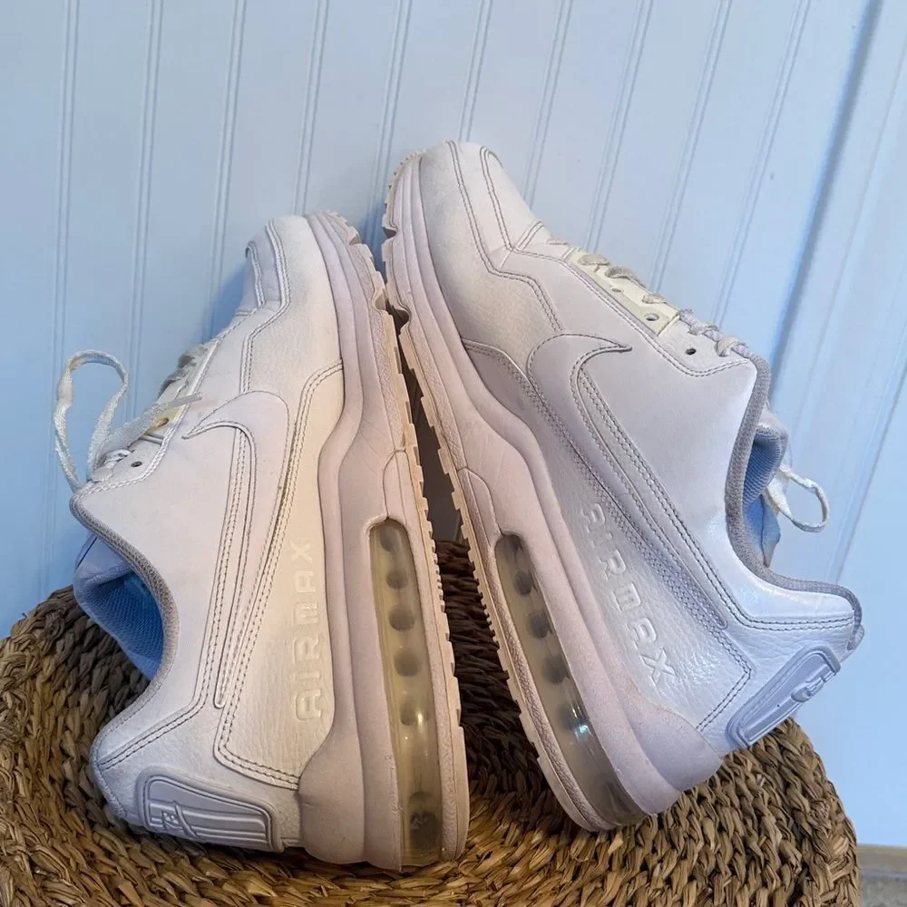 2024 Nike Air Max Mens Size 12 All White Athletic Running Shoes 687977-111